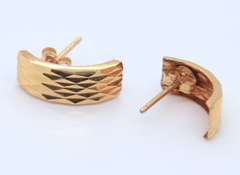 Beautiful Yellow Gold Earrings