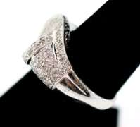 Elegant Black & White Diamond Ring in 14kt Gold