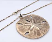 Vintage Sterling Silver Pendant on Box Chain Necklace