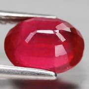 Glistening 2.77ct blood red Ruby