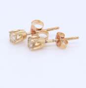 Elegant Yellow gold 0.15ctw Diamond Stud Earrings