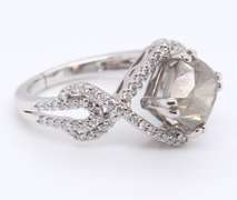 Dazzling 18kt White Gold Diamond Halo Split Shank Ring