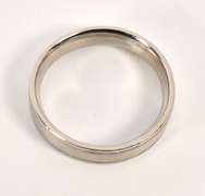 Tasteful Comfort Fit Platinum Wedding Band