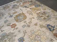 STUNNING OUSHAK DESIGN RUG 8x10