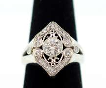 LADIES 14 KT WHITE GOLD ANTIQUE STYLE DIAMOND RING.