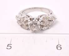 Dazzling 2.66ctw Diamond Ring in 18KT