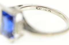 10K White Gold 1950's Emerald Syn. Sapphire CZ Freeform Ring