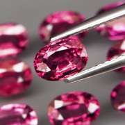 Amazing 7.45ct violet pink Rodolite Garnet set