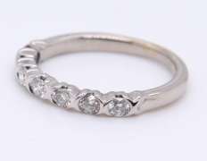 Sparkling White Gold Leo Cut Diamond Band