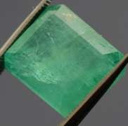 11.47ct vibrant green real Colombian Emerald
