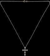 Lovely 18kt Yellow Gold Necklace with Diamond Cross Pendant