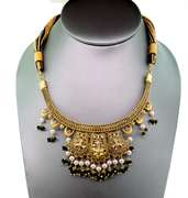 Highly Detailed Vintage 21kt Gold Necklace With Pearls