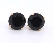 Lovely Yellow Gold Round Black Onyx Stud