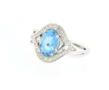 Incredible White Gold oval Aquamarine and Diamond Ring