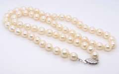 Baroque Pearl Necklace