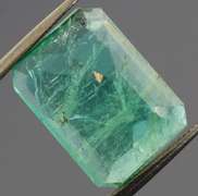 Outstanding color! 5.33ct top green Colombian Emerald