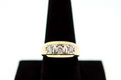 MENS 14K GOLD DIAMOND BAND / RING