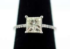 14k white gold ladies diamond engagement ring