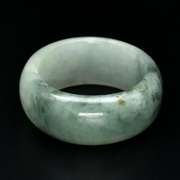 Stunning all natural 32.77ct Jadite Jade ring