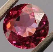Ravishing 1.10ct rich violet pink Rhodolite Garnet solitaire