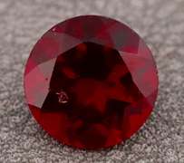 Stunning 4.57ct cherry red Mozambique Garnet solitaire