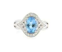 Incredible White Gold oval Aquamarine and Diamond Ring