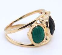 Wonderful Yellow Gold Cabochon Carnelian Green& Black onyx Scarab 3 Stone Ring