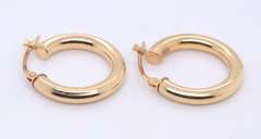 Elegant Yellow Gold Hoop Earrings