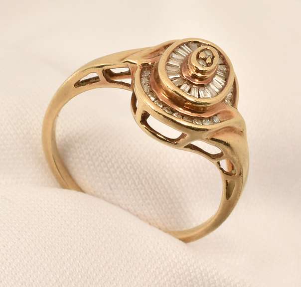 Sweet Diamond Cluster Ring