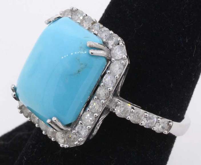 Ravishing Turquoise and Diamond Ring