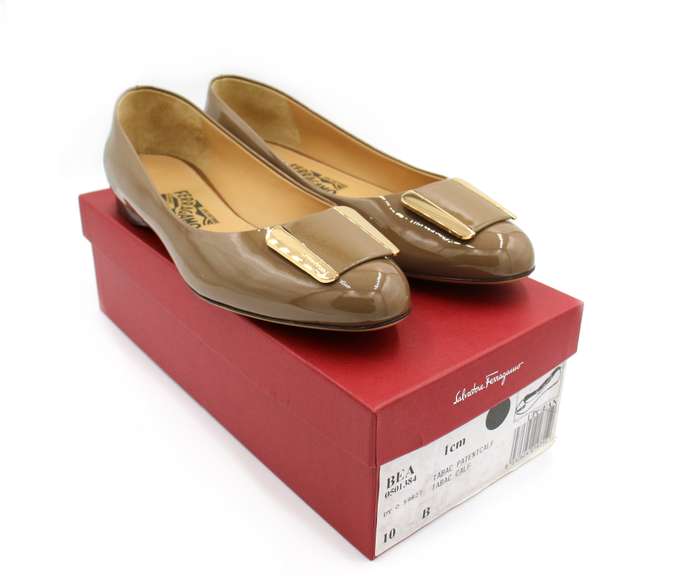 Ferragamo Bea Flats Size 10 W/ Box