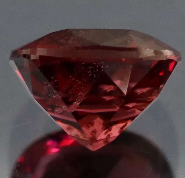 Gorgeous 2.26ct cherry pink Umbalite Garnet