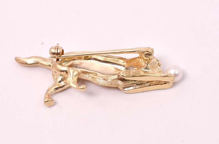 Beautiful Cat Pin with "Pearl Ball" Pin in 14K Yellow Gold