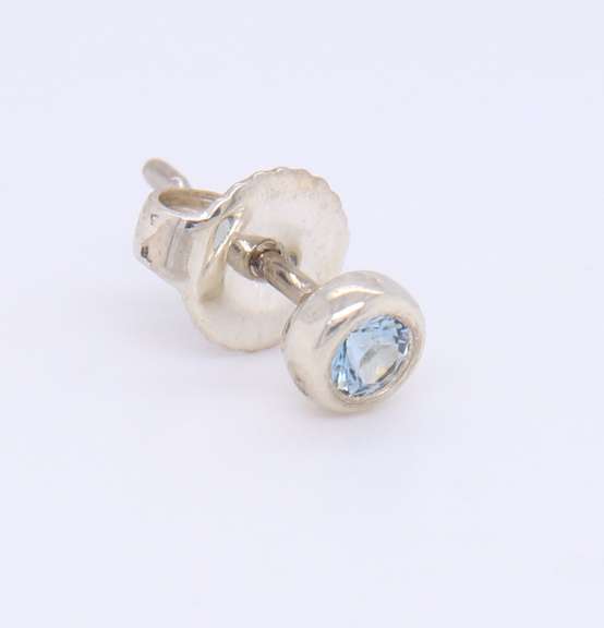 Tiffany & Co Elsa Peretti Color by The Yard Aquamarine Single Stud