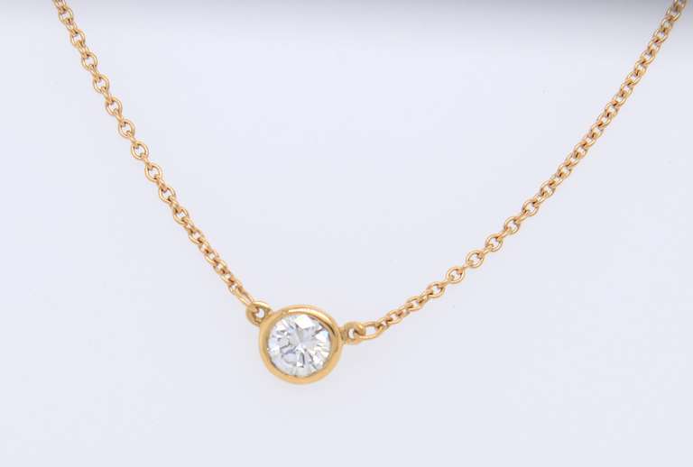 Classic 18kt YG Diamond Pendant Necklace