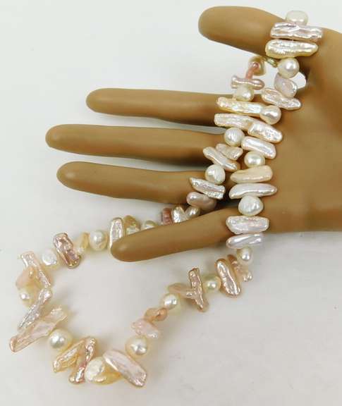 Beautiful Biwa & Freshwater Pearls Necklace