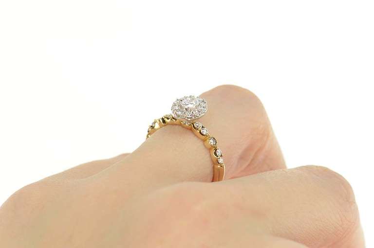 14K Yellow Gold 0.75 Ct Oval Diamond Halo Engagement Ring