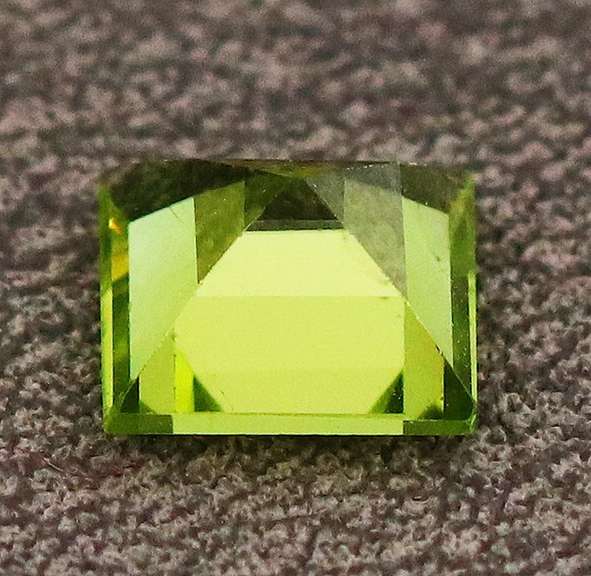 Vibrant 1ct high fire princess cut Peridot