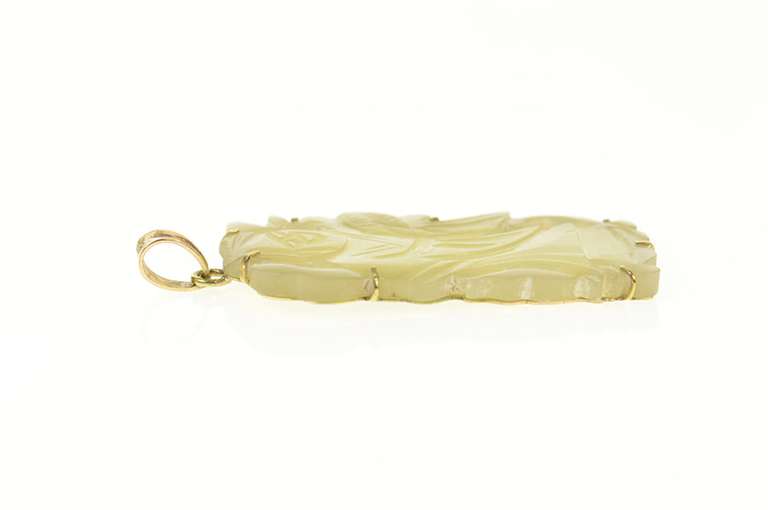 18K Yellow Gold Chinese Jade Carved Ornate Figure Pendant