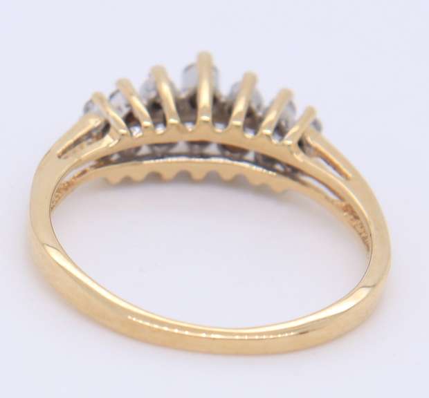 14KT Yellow Gold Art Deco Diamond Band