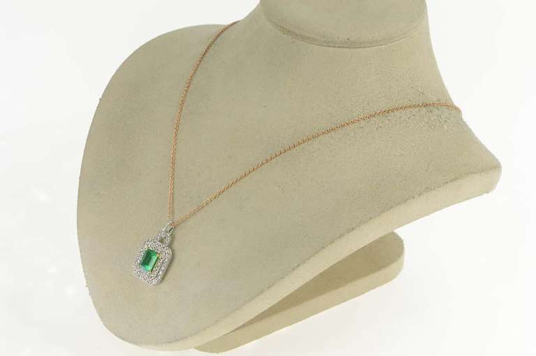 18K Yellow Gold 3.20 Ctw Very Fine Natural Emerald Diamond Necklace