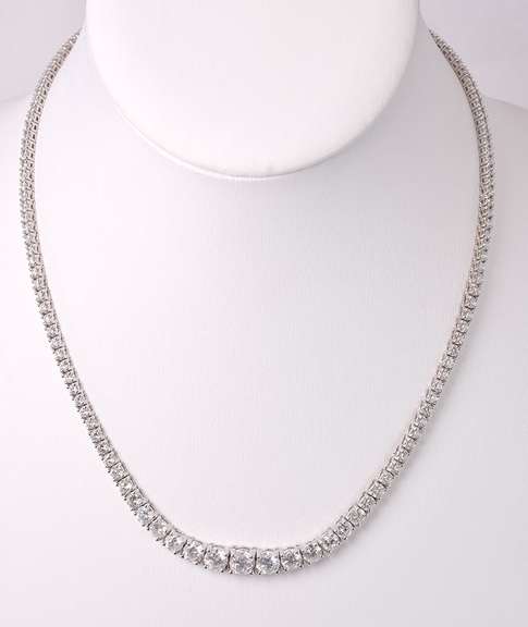Sophisticated 13.36ctw Diamond Graduated Tennis Necklace