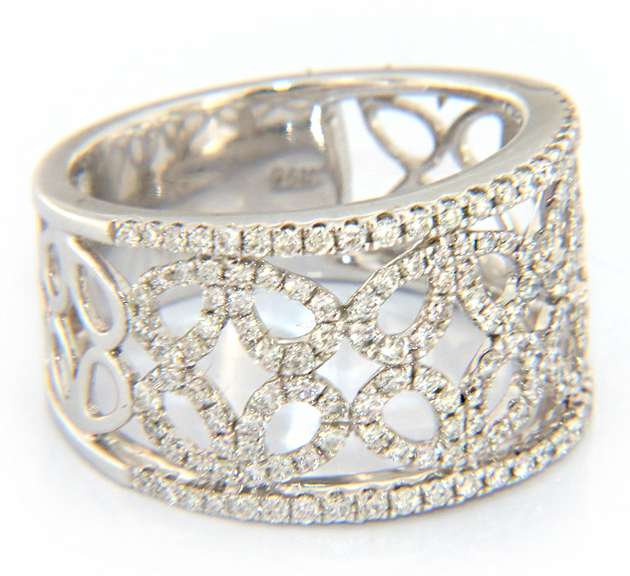 Graceful Diamond open Leaf Design Band in White Gold