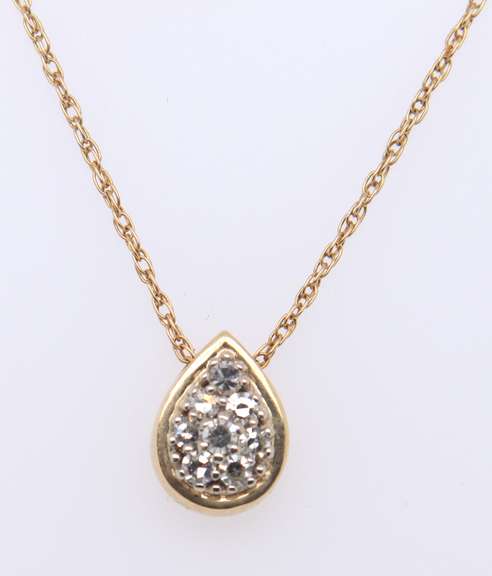 incredible 1ctw Single Cut Diamond Earrings w Matching Pendant Set