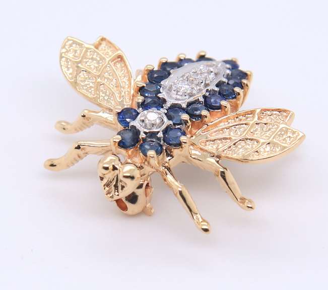 Cute Yellow Gold Sapphire and Diamond Bee Brooch