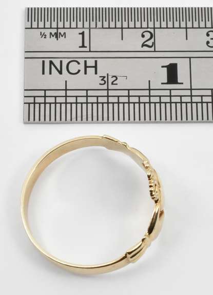 14k Irish Claddaugh Ring