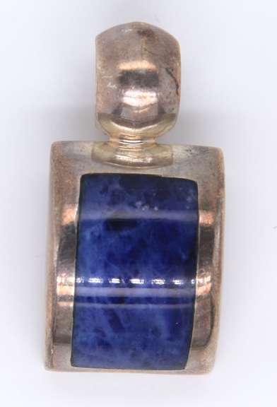 Vintage Sterling Silver Lapis Pendant