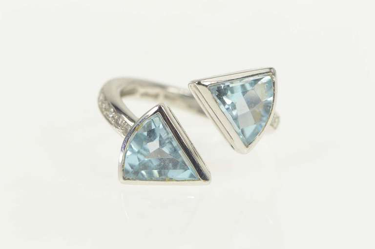 18K White Gold Blue Topaz Diamond Arrow Wrap Bypass Ring