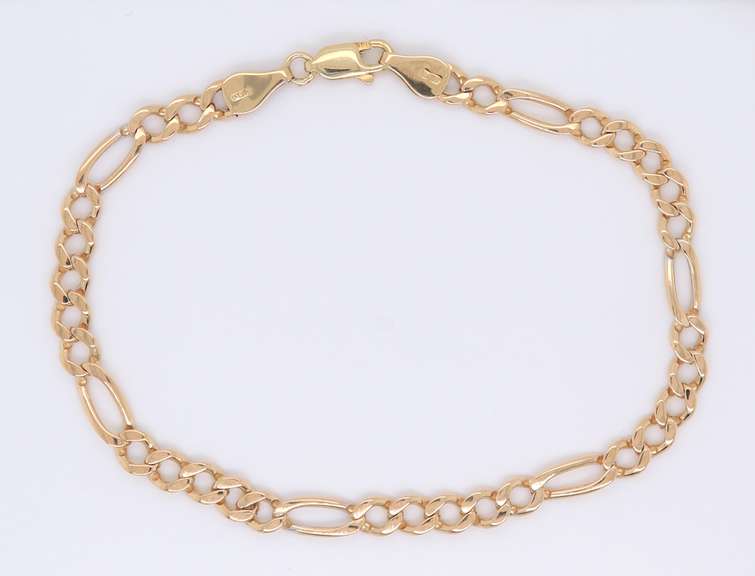Stunning Yellow Gold Figaro Link Bracelet