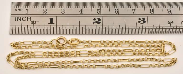 Practical Stylized Cable Link Necklace